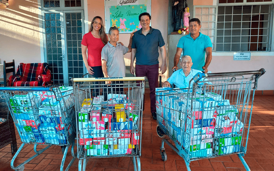 Trote solidário arrecada mais de mil litros de leite